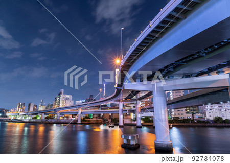 都市夜景「東京都」両国JCT・都市風景 都市夜景「東京都」両国JCT・都市風景 92784078