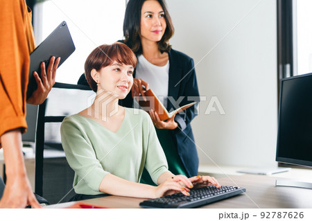 ビジネス/現場 ビジネス/現場 92787626