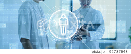 白衣の人々 92787643