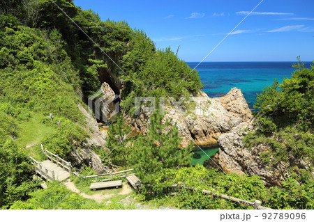 浦富海岸 鴨ヶ磯展望所からの絶景 / 日本百景など 【鳥取県岩美町】 浦富海岸 鴨ヶ磯展望所からの絶景 / 日本百景など 【鳥取県岩美町】 92789096