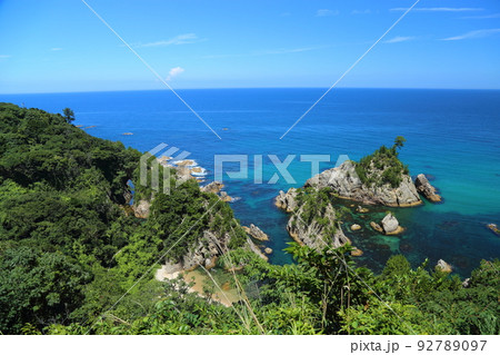 浦富海岸 鴨ヶ磯展望所からの絶景 / 日本百景など 【鳥取県岩美町】 浦富海岸 鴨ヶ磯展望所からの絶景 / 日本百景など 【鳥取県岩美町】 92789097