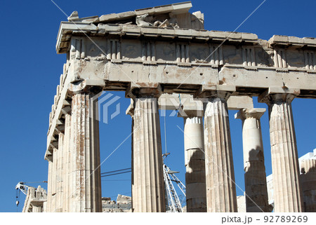 アテネの古代ギリシャ遺跡のパルテノン神殿 92789269