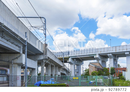 JR阪和線と阪神高速14号松原線が交わるところ【大阪市阿倍野区】 JR阪和線と阪神高速14号松原線が交わるところ【大阪市阿倍野区】 92789772
