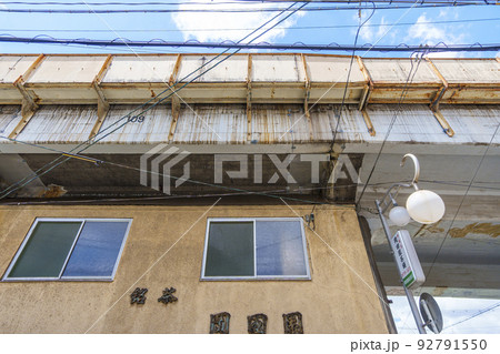 大阪市阿倍野　昭和ノスタルジックな美章園・高架下建築 92791550