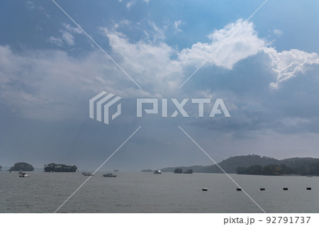 夏の松島を遊覧 92791737