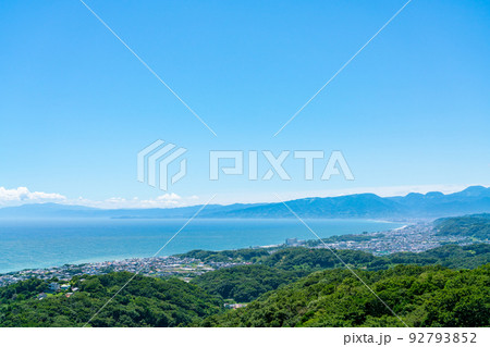 海岸沿いの街並み 92793852