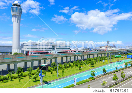 常滑市　中部国際空港駅に到着した名鉄2200系空港特急 92797192