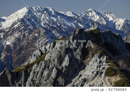 長野県 北アルプス 燕岳山頂より眺める立山連峰 長野県 北アルプス 燕岳山頂より眺める立山連峰 92798084