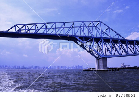 東京ゲートブリッジを眺める 東京ゲートブリッジを眺める 92798951