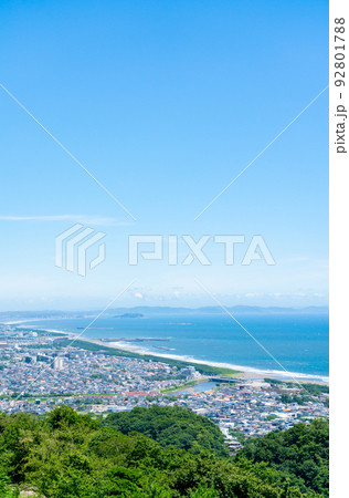 【神奈川県】湘南の街並み（7月） 92801788