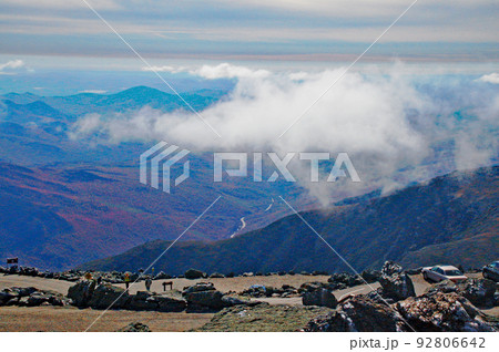 ニューハンプシャー州・ワシントン山の山頂からの眺望 92806642