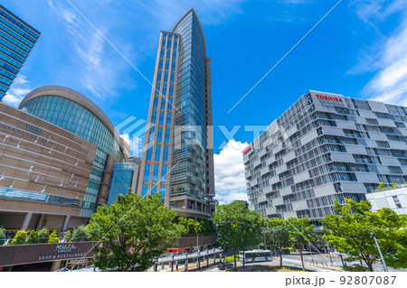 日本の川崎都市景観 川崎駅前のミューザ川崎などを望む 日本の川崎都市景観 川崎駅前のミューザ川崎などを望む 92807087