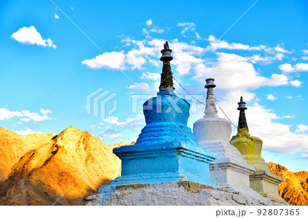 インド最北の秘境、ラダック地方リキルの仏塔 インド最北の秘境、ラダック地方リキルの仏塔 92807365