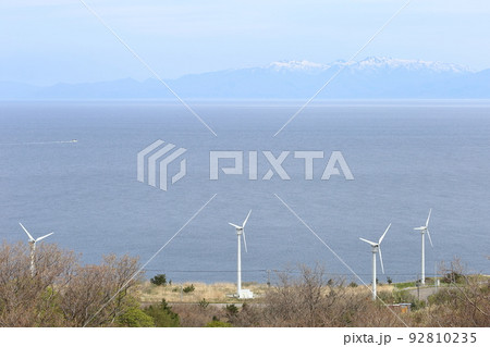 北海道 上ノ国 海岸線と風力発電 北海道 上ノ国 海岸線と風力発電 92810235