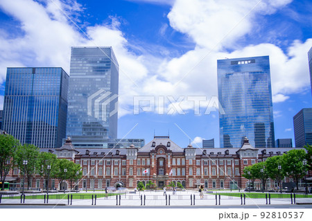 東京駅 2022 夏 新風景 東京ミッドタウン八重洲有 東京駅 2022 夏 新風景 東京ミッドタウン八重洲有 92810537