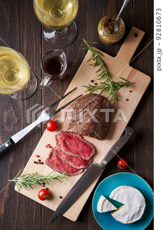 ローストビーフ 92810673