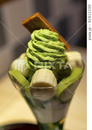 抹茶のパフェ 92812100