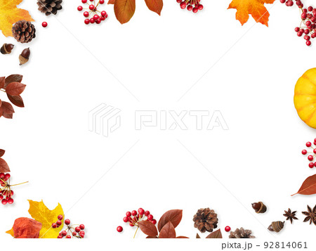 秋をイメージした素材 92814061