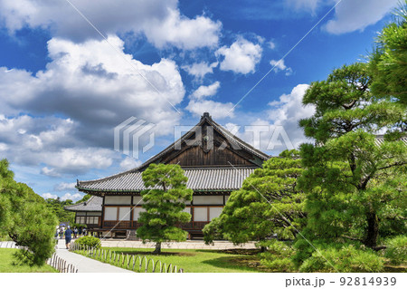 夏の二条城　二の丸御殿　京都市中京区 92814939