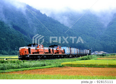 1999年 紀勢本線を行くDD51重連コンテナ貨物列車 1999年 紀勢本線を行くDD51重連コンテナ貨物列車 92815111