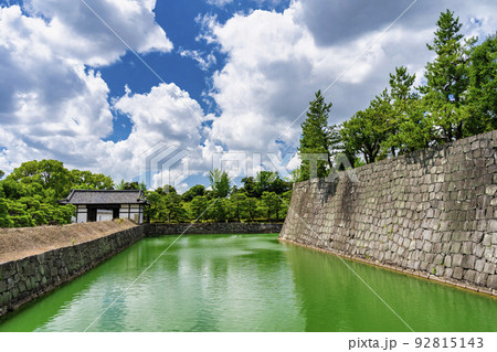 夏の二条城　堀　京都市中京区 92815143