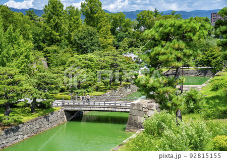 夏の二条城　堀　京都市中京区 92815155