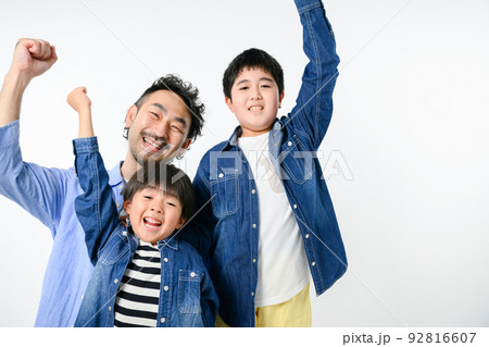 家族のポートレート 3人 家族のポートレート 3人 92816607