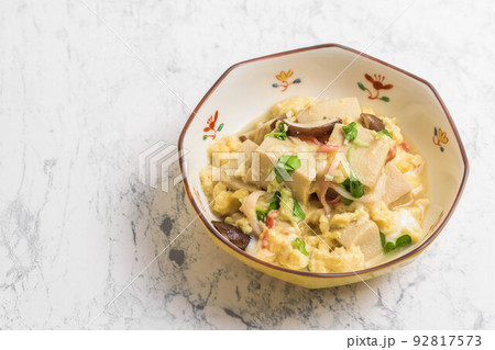 高野豆腐の玉子とじ 92817573