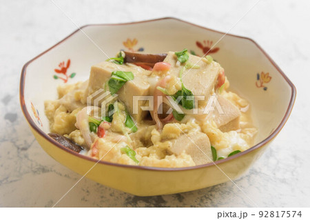 高野豆腐の玉子とじ 高野豆腐の玉子とじ 92817574