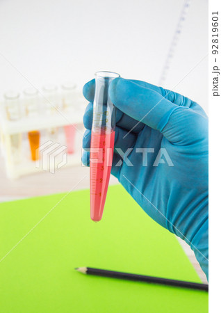 expert medical analysis 92819601