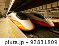 台湾の台北～高雄を結ぶ日本式の新幹線 92831809