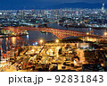 さきしまコスモタワーから望む大阪の臨海部の夜景（コンテナふ頭と港大橋） 92831843