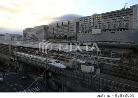 京都駅の新幹線口(八条口)の様子 京都駅の新幹線口(八条口)の様子 92833059