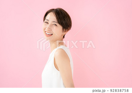 女性 ピンクバック 女性 ピンクバック 92838758