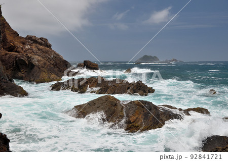 多田ヶ瀬海岸(耳穴島)　【三重県北牟婁郡紀北町】 92841721