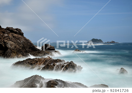 多田ヶ瀬海岸(耳穴島)　【三重県北牟婁郡紀北町】 92841726