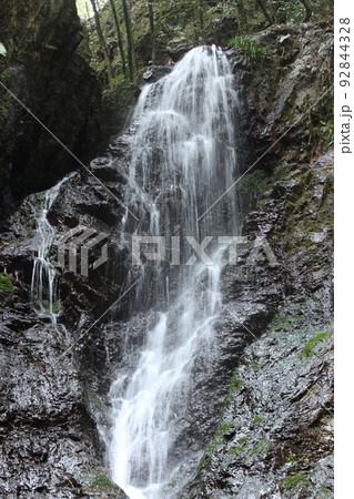 埼玉県にある物見山の五常の滝 92844328