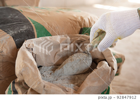 Cement or cement mortar 92847912