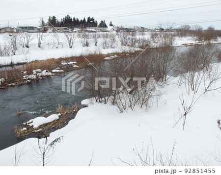 雪の河原と岩木川 雪の河原と岩木川 92851455