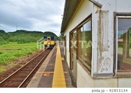 五十猛駅を通過するスーパーまつかぜ 島根 五十猛駅を通過するスーパーまつかぜ 島根 92853134