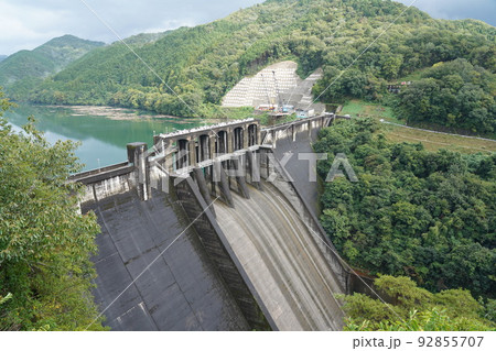 岐阜県八百津町　丸山ダム(横) 92855707