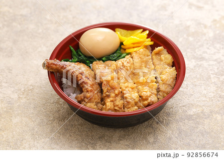 台湾排骨弁当 台湾排骨弁当 92856674