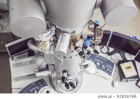 transmission electron microscope in a scientific laboratory 92856766