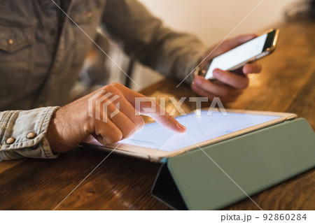 working with technology 92860284