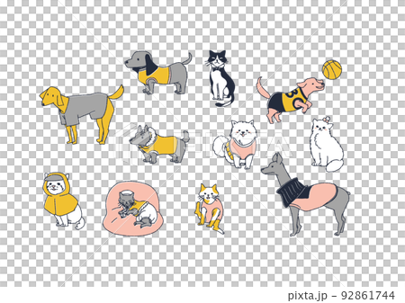 洋服を着た様々な犬や猫のセット　コミカルな手書きの動物　ベクター、温かみのある線画 92861744