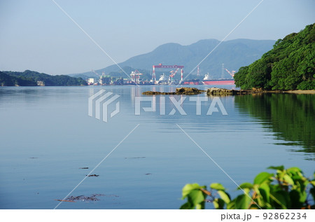 松浦市の福島大橋付近の伊万里湾の空撮 松浦市の福島大橋付近の伊万里湾の空撮 92862234