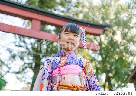 7歳の七五三詣 7歳の七五三詣 92862581