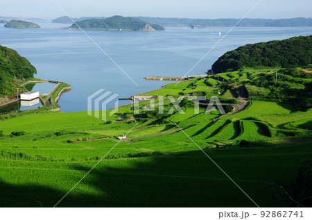 松浦市福島の土谷棚田と伊万里湾の風景 松浦市福島の土谷棚田と伊万里湾の風景 92862741