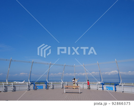 夏のセントレアのスカイデッキ 夏のセントレアのスカイデッキ 92866375