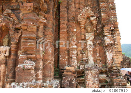 ベトナム　ミーソン遺跡群の風景 92867919